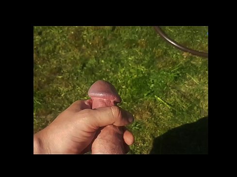 ❤️ Hot hottie si fa scopare la figa rosa e sborra con uno squirt in un giardino estivo ❤️ Super porno al it.hentai-menu.ru ❌❤