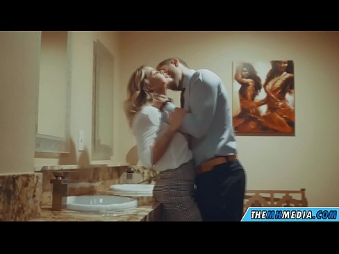 ❤️ Quando una bionda formosa ti seduce in un bagno pubblico ❤️ Super porno al it.hentai-menu.ru ❌❤